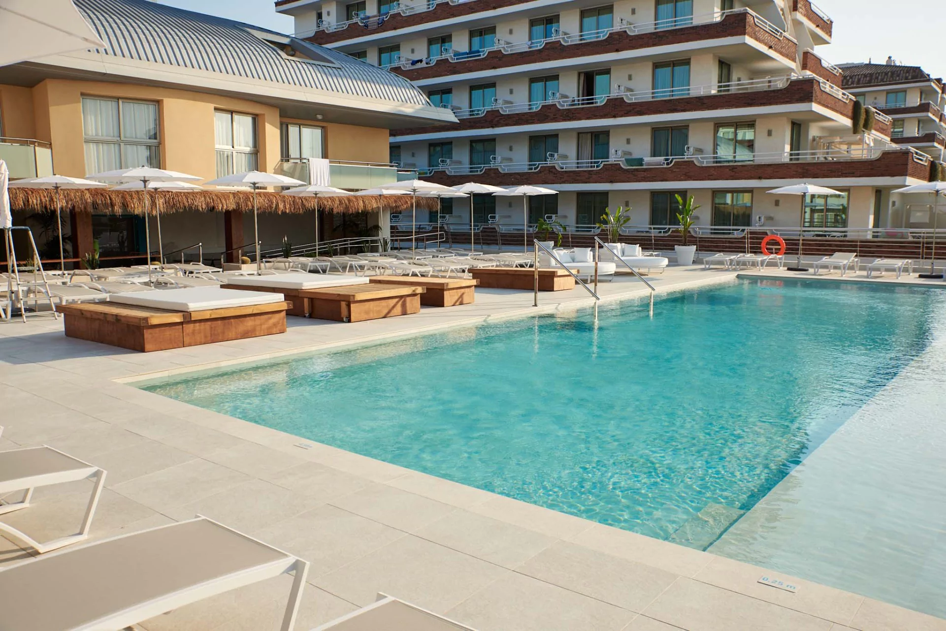 Enregistrement hôtel groupe certificat HolidayCheck 2025 hôtels primés